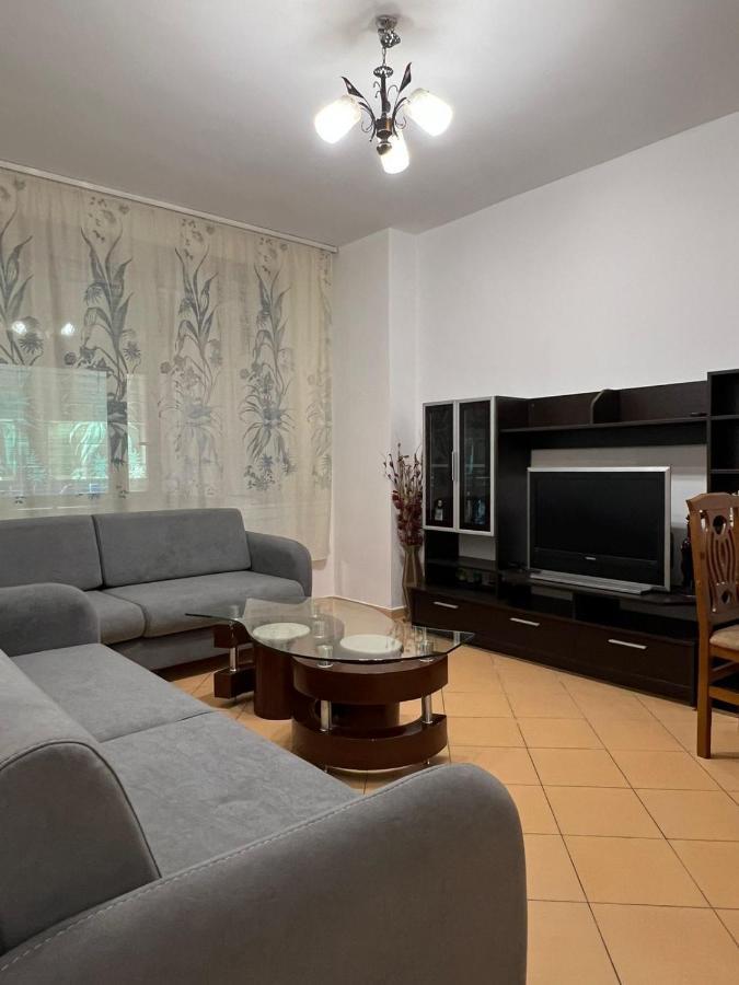 Leonard Apartment Тирана Екстериор снимка