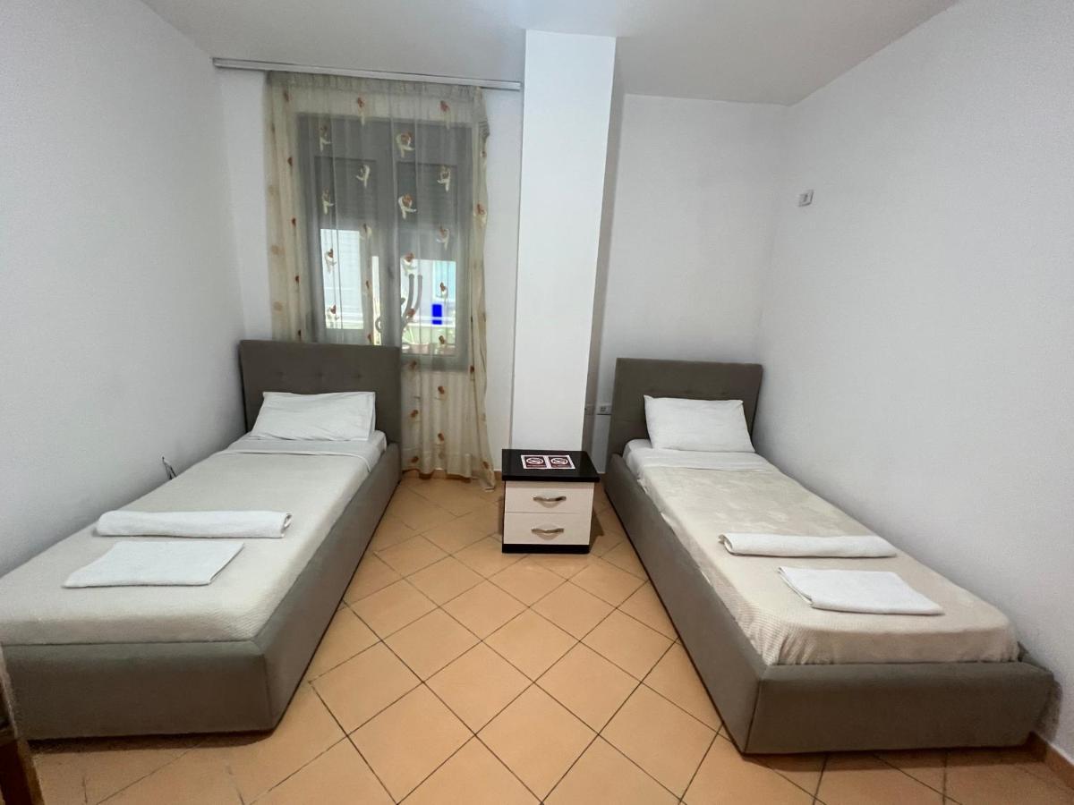 Leonard Apartment Тирана Екстериор снимка