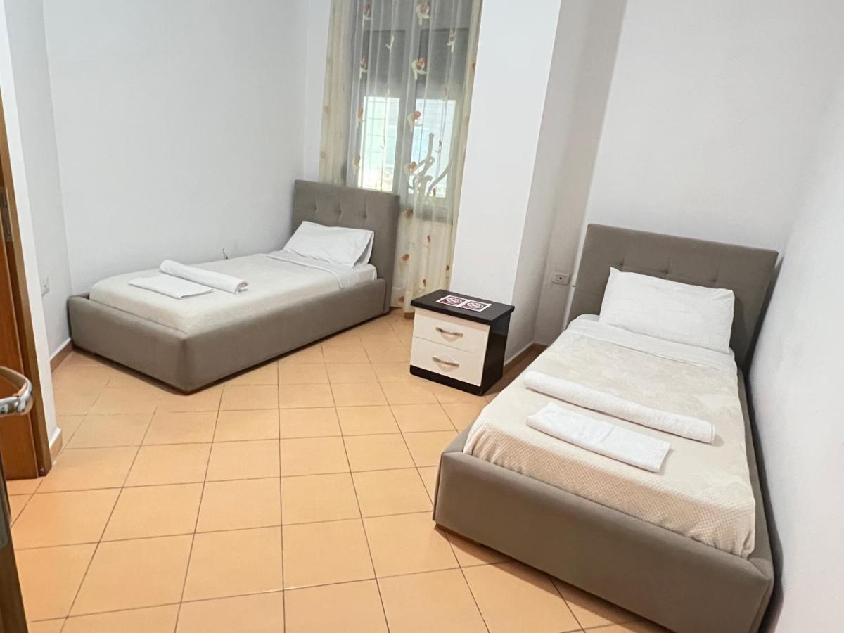 Leonard Apartment Тирана Екстериор снимка